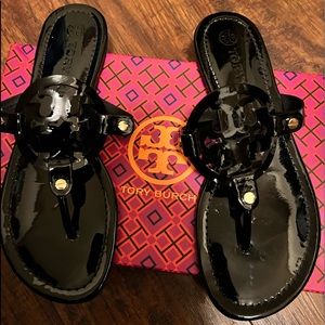 Tutu Burch brand new sandals